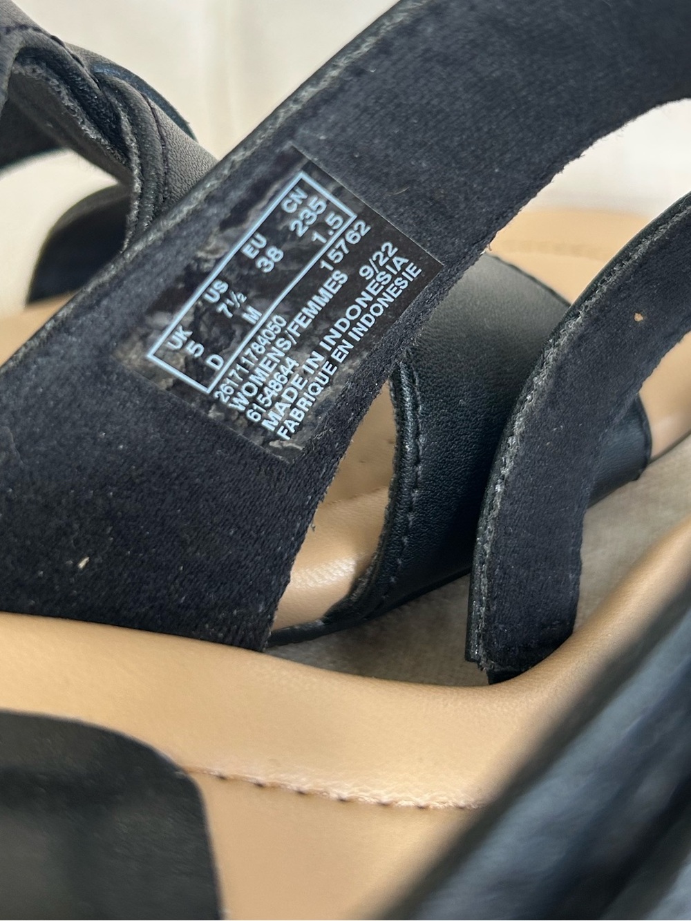 Clarks Black Leather Strappy Low Heel Sandals - Picture 6 of 9
